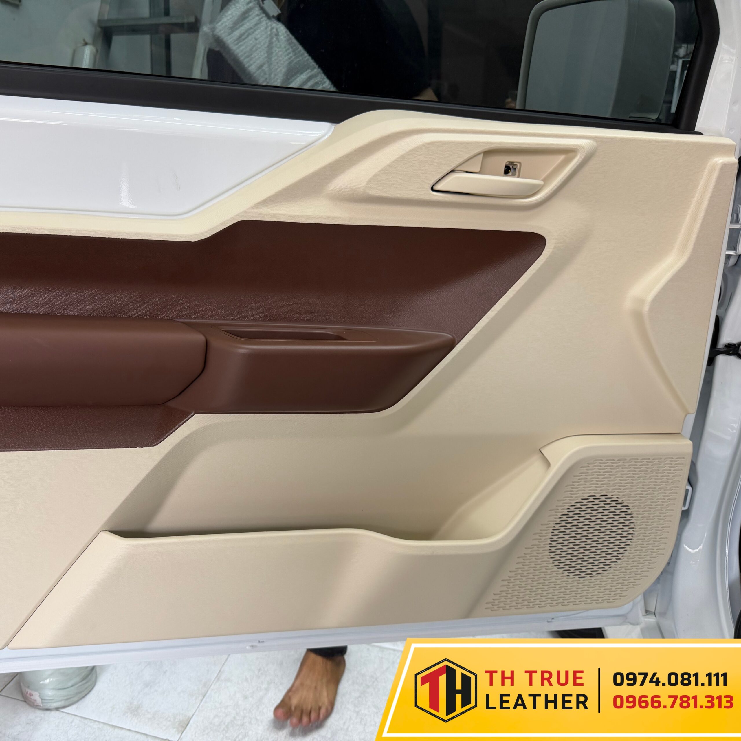 Bọc tapi cửa limo green tone màu be